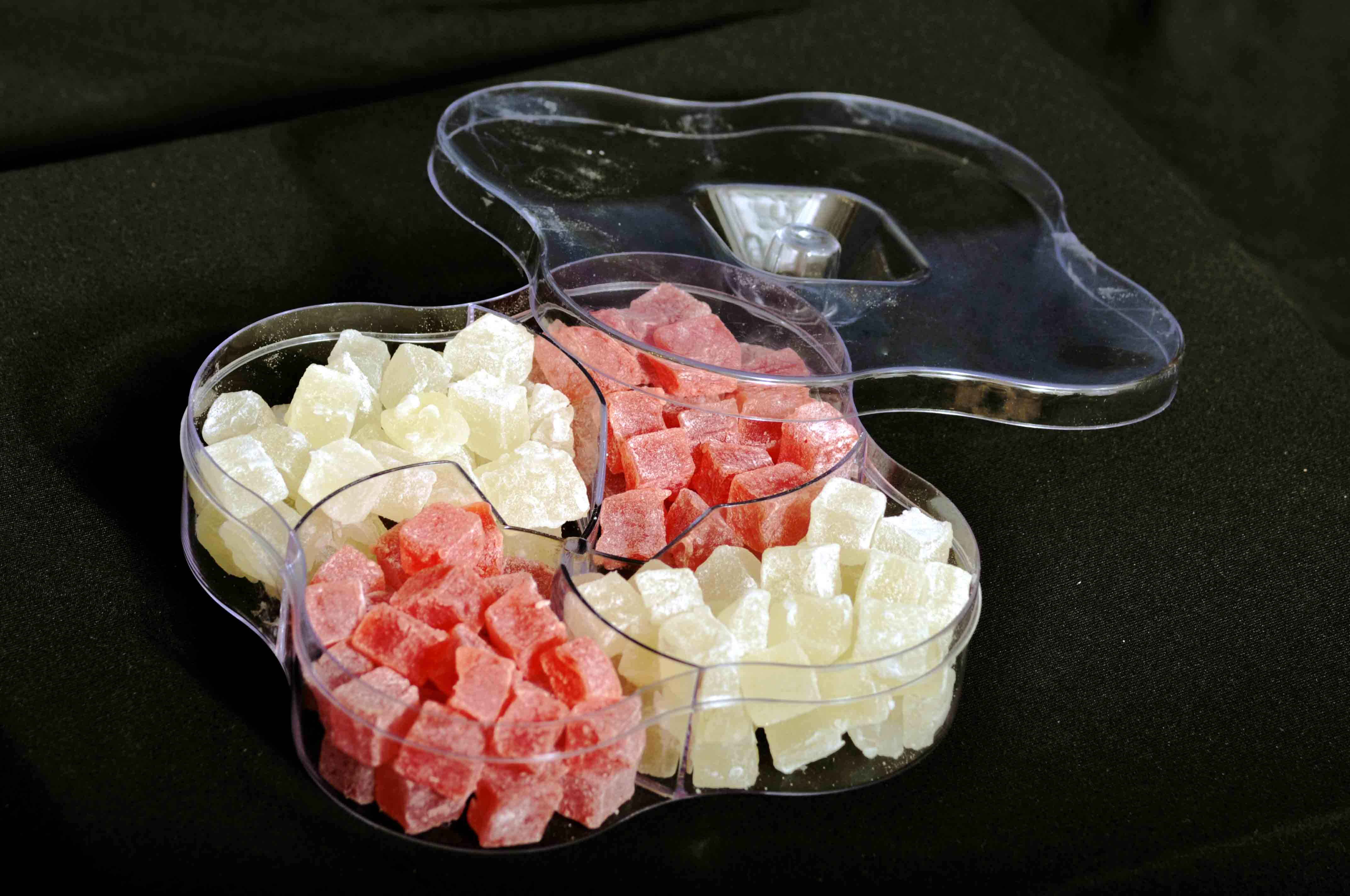 Red & white 4 in one Gift hampers (Jelly cube with sugar coated) - lonavalafood