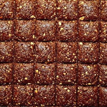 Navratna Chocolate Crush Chikki