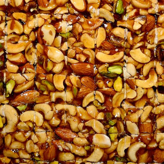 Maganlal Dry Fruit (Kaju Badam Pista) Chikki