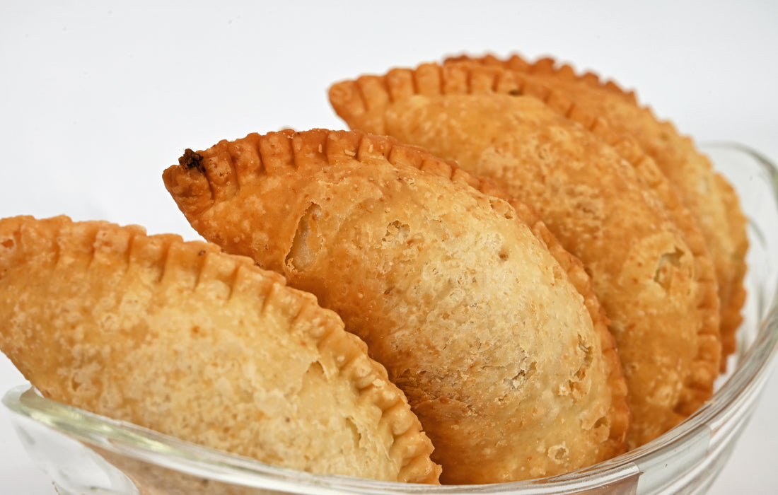 Karanji (करंजी)