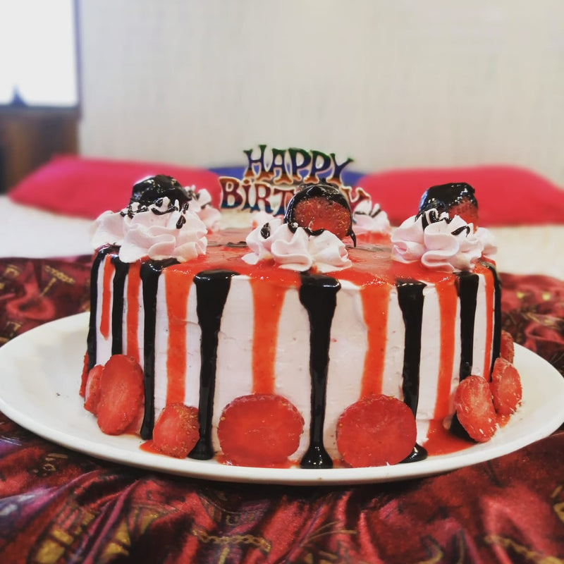 Sp. Strawberry Cake (Only for Lonavala & Khandala) - lonavalafood