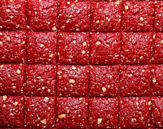 Maganlal Strawberry Groundnut Crushed Chikki - lonavalafood